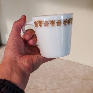 Vintage pyrex milk glass mug